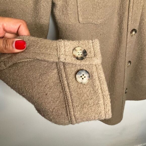 Aritzia Wilfred Free Ganna Shirt Jacket - Picture 8 of 8